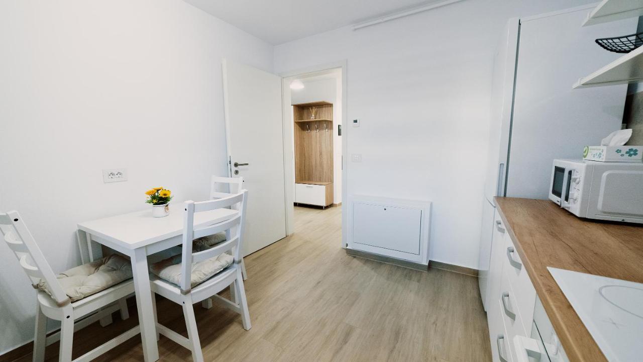 Sweet Memories Apart Coresi 1 Brasov Exterior photo